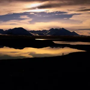 from Kotzebue Sound to the Canadian Border. Forms the northwestern end of the Rocky Mountains from Kotzebue Sound to the Canadian Border. Forms the northwestern end of the Rocky Mountains