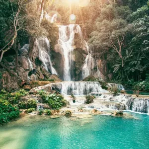 La cascade de Kuang Si située près de Luang Prabang. La cascade de Kuang Si située près de Luang Prabang.