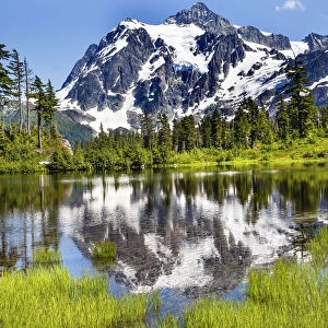Lake Evergreens, Mount Shuksan and Mount Baker, Washington State, USA