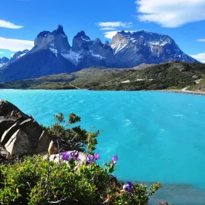 Lake Pehoe and Los Cuernos Print Lake Pehoe and Los Cuernos Print