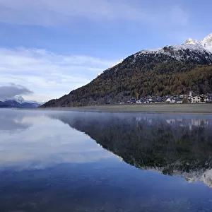 Lake Silvaplana with village of Silvaplana, Mt Piz da la Margna at back, St. Moritz, Engadine, Grisons, Switzerland, Europe