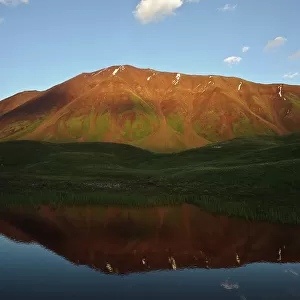 Lake Tolpur ( Kyrgyzstan)