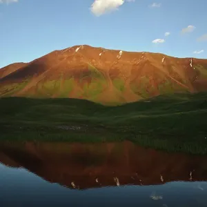 Lake Tolpur ( Kyrgyzstan) Lake Tolpur ( Kyrgyzstan)