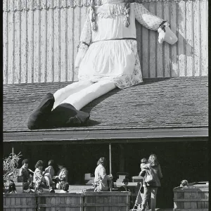 Images Dated 1982 October: 19 Oct 1982