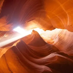 Light coming through rocks, Antelope Canyon Light coming through rocks, Antelope Canyon