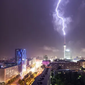 Lightning strike at Berlin Fernsehturm