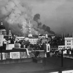 London Blitz Print: St Paul's Cathedral amidst smoke and flames London Blitz Print: St Paul's Cathedral amidst smoke and flames