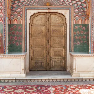 Visual Treasures Framed Print Collection: Alluring Doorways