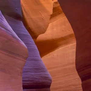 Incredible Rock Formations Jigsaw Puzzle Collection: Antelope Canyon