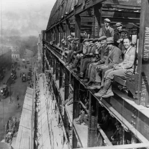 Visual Treasures Canvas Print Collection: Daredevil Construction Workers