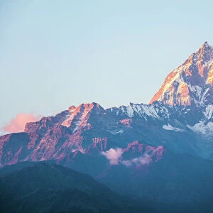 Machapuchare peak in the Annapurna mountain range, Nepal
