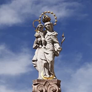 Marian Column on Untermarkt, Lower Market square, Murnau, Upper Bavaria, Bavaria, Germany, Europe
