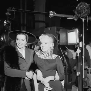 Marilyn Monroe and Jane Russell Print. Art Prints, Posters