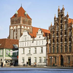 Marketplace with Marienkirche church, Greifswald, Mecklenburg Western Pomerania, Germany, Europe