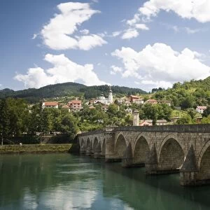 Mehmed PaAaa Sokolovic Bridge on the Drina River, ViAaegrad, Bosnia and Herzegovina