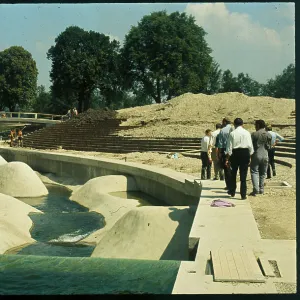 Images Dated 1971 August: 4 Aug 1971