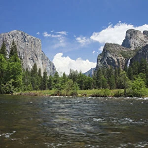Merced River and El Capitan in Yosemite National Park