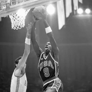 Michael Jordan Scores in Olympic Game Michael Jordan Scores in Olympic Game