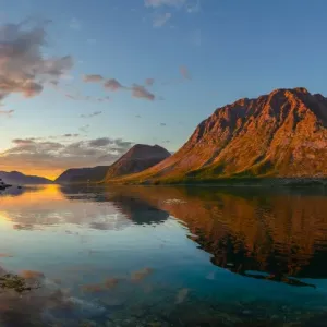 midsummer night in GrAŝtfjord midsummer night in GrAŝtfjord