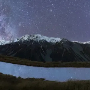Milkyway and stars above the skies of mount cook Milkyway and stars above the skies of mount cook