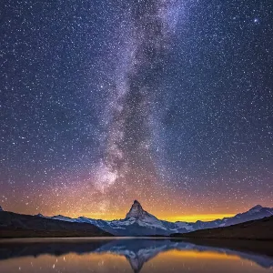 Milkyway at Stellisee lake with Matterhorn background Milkyway at Stellisee lake with Matterhorn background