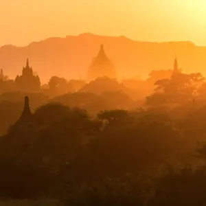 Morning light in Bagan ancient city, Mandalay, Myanmar Morning light in Bagan ancient city, Mandalay, Myanmar