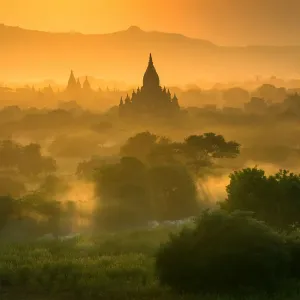 Morning light in Bagan ancient city, Mandalay, Myanmar Morning light in Bagan ancient city, Mandalay, Myanmar