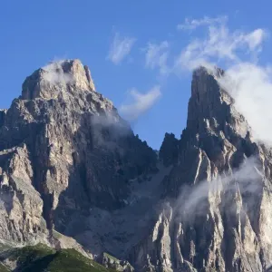 Mount Cristallo, 3221 m, and Mount Popena, 3152 m, , Dolomites, Alto Adige, South Tirol, Alps, Italy, Europe Mount Cristallo, 3221 m, and Mount Popena, 3152 m, , Dolomites, Alto Adige, South Tirol, Alps, Italy, Europe