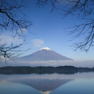 Mount Fuji reflected in Lake Motosu, Fuji-Hakone-Izu National Park, Honshu, Japan Mount Fuji reflected in Lake Motosu, Fuji-Hakone-Izu National Park, Honshu, Japan