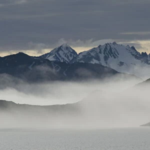 Mountain scenery around the fjord, Smeerenburgfjorden, Smeerenburg, Amsterdamoya, Svalbard Archipelago, Svalbard and Jan Mayen, Norway