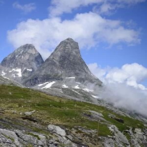 Mountains of Bispen and Kongen, bei den Trollstigen, Romsdal, South Africa