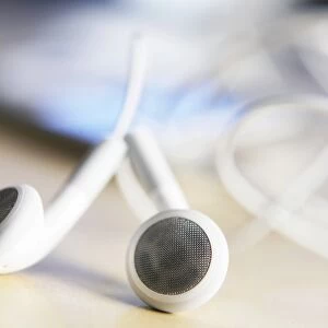 MP3 player, headphones