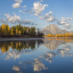 Mt. Moran reflecting in Snake River in autumn, Grand Teton National Park, Wyoming, USA Mt. Moran reflecting in Snake River in autumn, Grand Teton National Park, Wyoming, USA