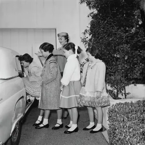 Natalie Wood with Lana Wood and friends Natalie Wood with Lana Wood and friends