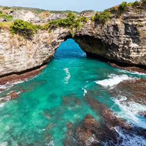 Natural arch, Broken beach, Nusa Penida, Bali, Indonesia