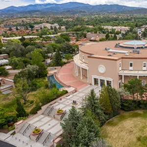 New Mexico State Capitol Building - The Roundhouse