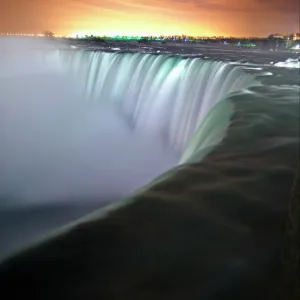 Niagara Falls by Night