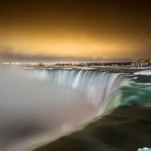 Niagara Falls at night Niagara Falls at night