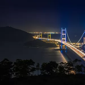 Night view of Tsingma bridge