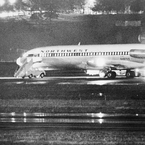 Images Dated 1971 November: 24 Nov 1971