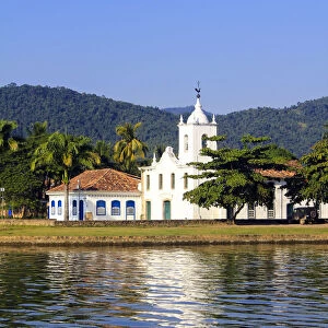 Travel Destinations Canvas Print Collection: Port Town of Paraty