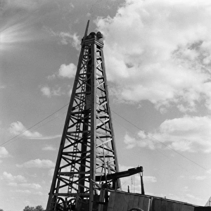 Oil well and derrick