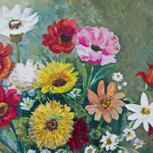 Oil Painted Daisy Print on Textured Green Background