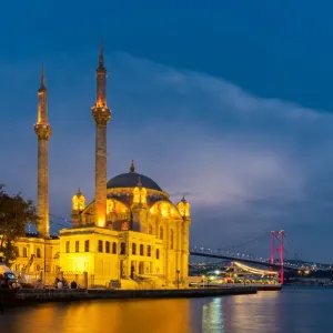 Ortakoy Mosque, Istanbul, Turkey Ortakoy Mosque, Istanbul, Turkey