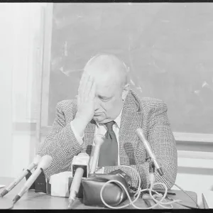 Images Dated 1979 November: 26 Nov 1979