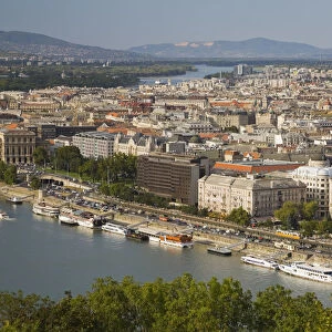 Overlooking Budapest Danube river and Budapest skyline, Hungary, Europe