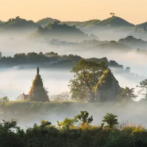 Mrauk U Pagoda Print Mrauk U Pagoda Print