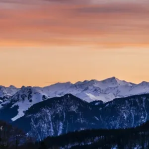 Panoramic view of the Alps at sunset, from Mt Bruennstein, Bavarian Alps, Brunnstein, Oberaudorf, Bavaria, Germany Panoramic view of the Alps at sunset, from Mt Bruennstein, Bavarian Alps, Brunnstein, Oberaudorf, Bavaria, Germany