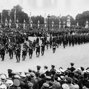 Parading Anzacs