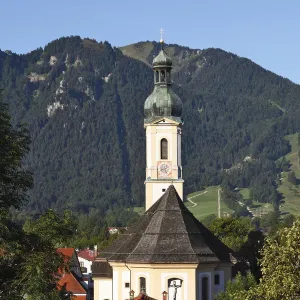 Parish Church of St. Jakob in Lenggries and Brauneck, Upper Bavaria, Bavaria, Germany, Europe Parish Church of St. Jakob in Lenggries and Brauneck, Upper Bavaria, Bavaria, Germany, Europe